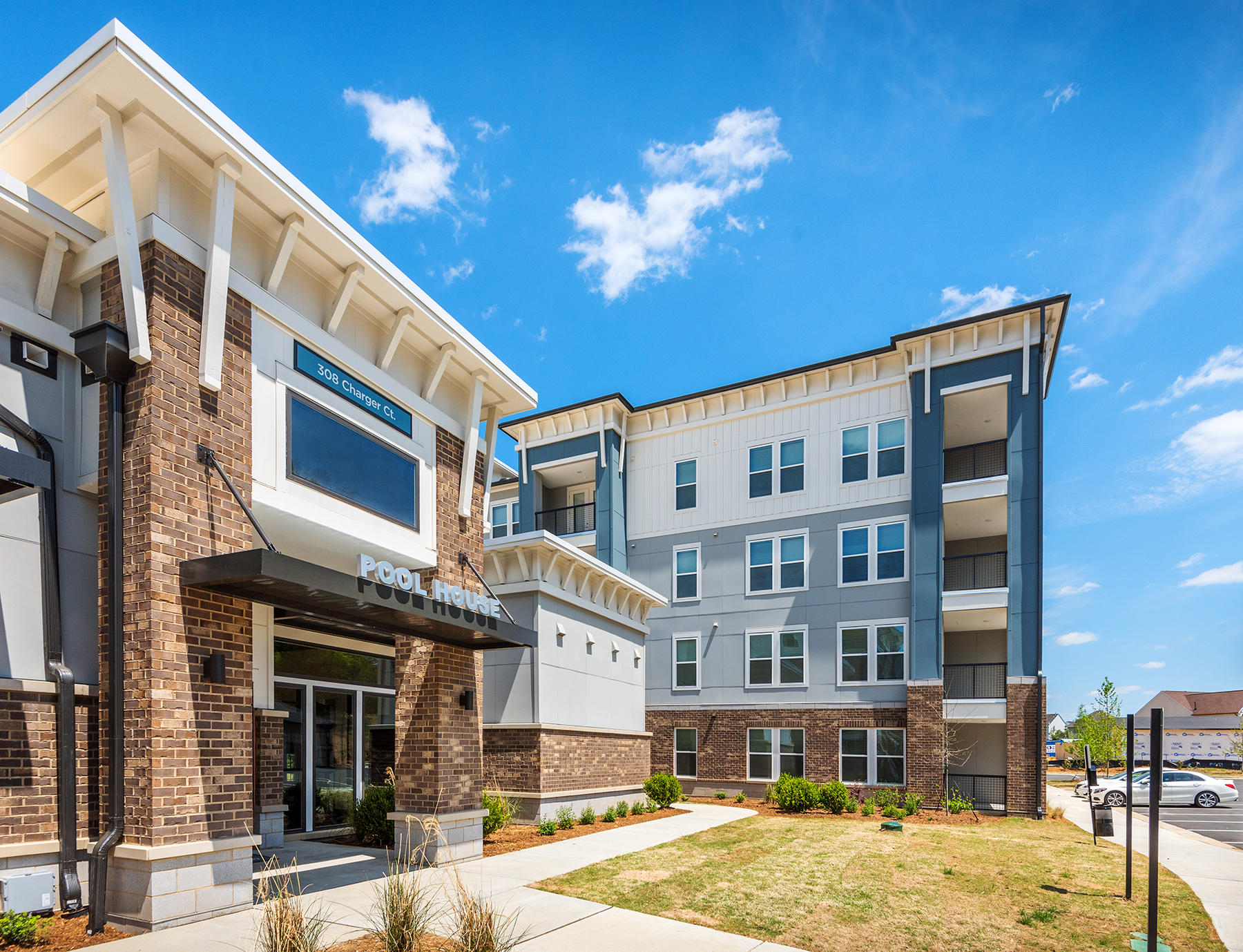 Mosby University City The Multifamily Advisory Group at Cushman